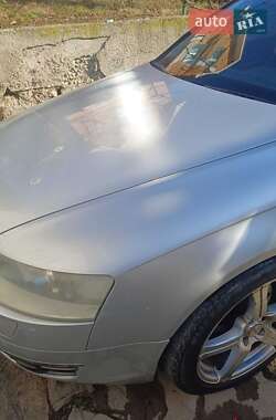 Седан Audi A6 2004 в Надворной