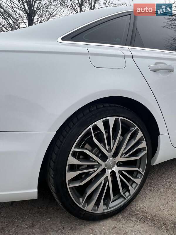 Седан Audi A6 2014 в Львові