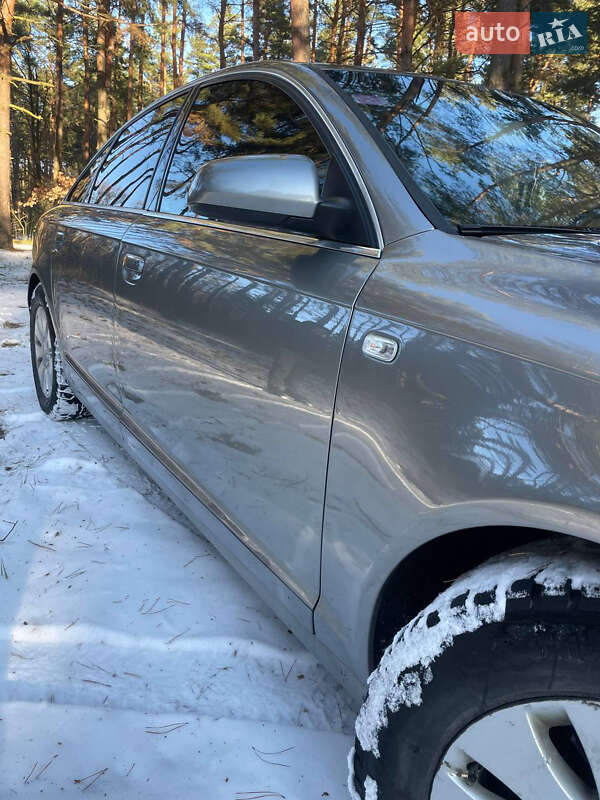 Седан Audi A6 2004 в Жовкве