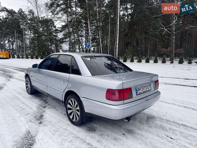 Седан Audi A6 1996 в Маневичах