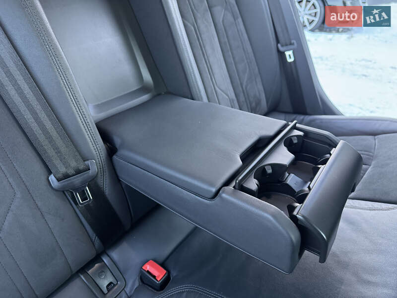 Седан Audi A6 2018 в Киеве