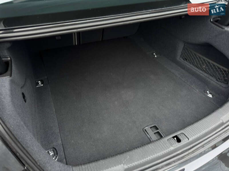 Седан Audi A6 2013 в Киеве