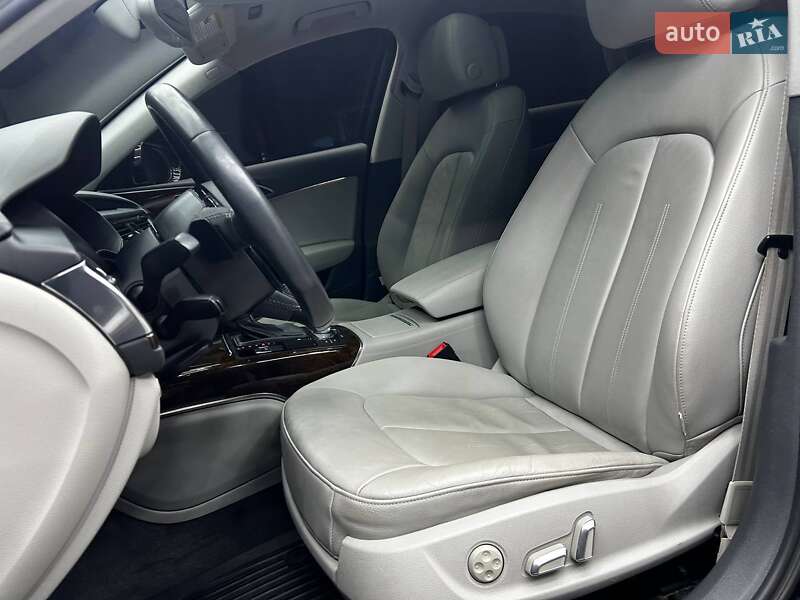 Седан Audi A6 2015 в Чернівцях