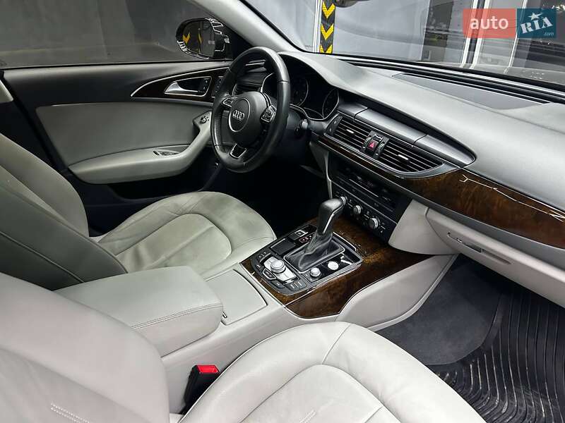 Седан Audi A6 2015 в Чернівцях