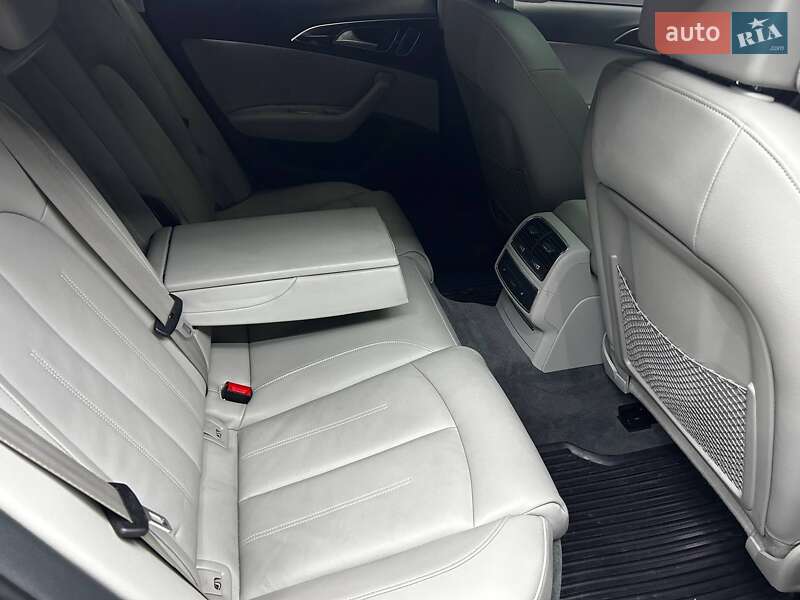 Седан Audi A6 2015 в Чернівцях