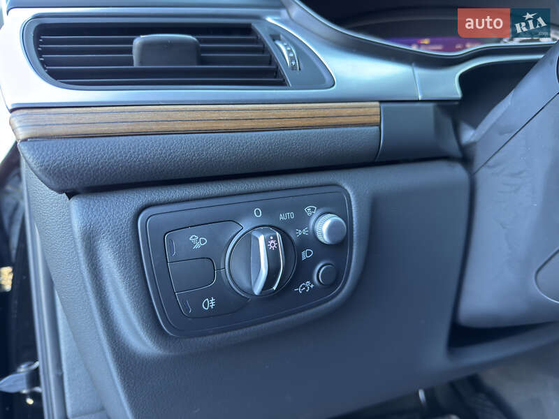 Седан Audi A6 2015 в Сарнах