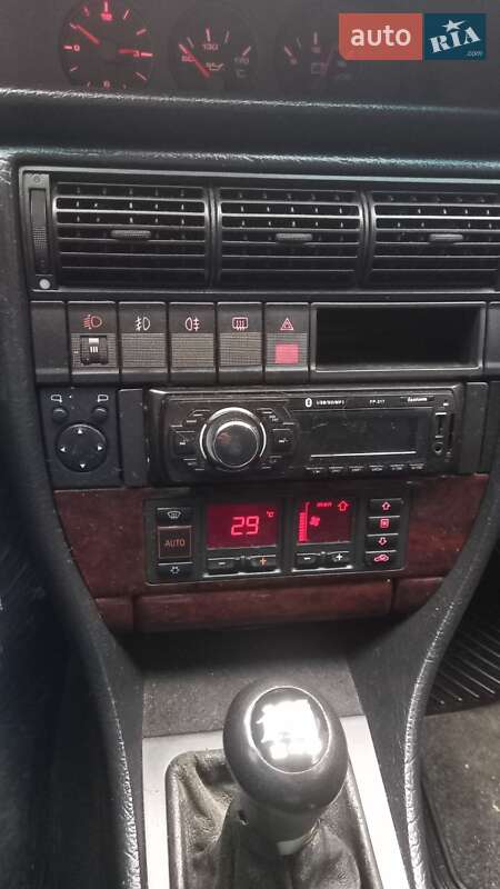 Седан Audi A6 1995 в Чорткове