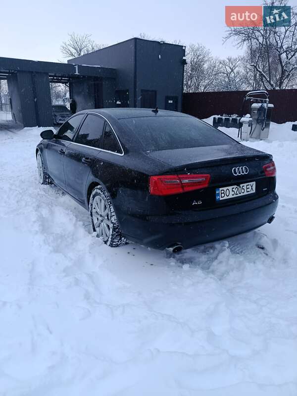 Седан Audi A6 2014 в Бучаче