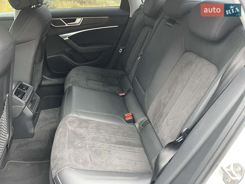 Седан Audi A6 2021 в Киеве