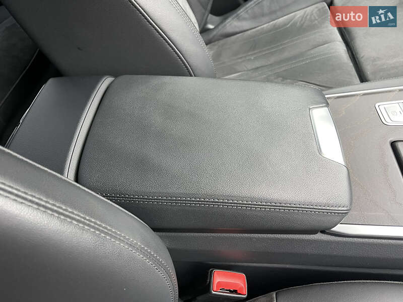 Седан Audi A6 2021 в Киеве