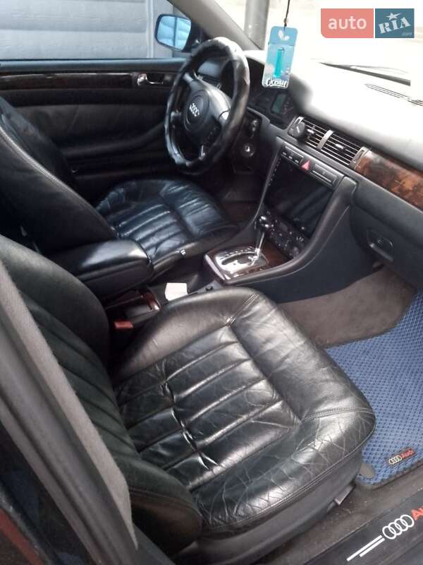 Седан Audi A6 2000 в Александрие