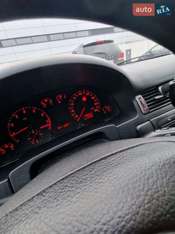 Седан Audi A6 1997 в Корце