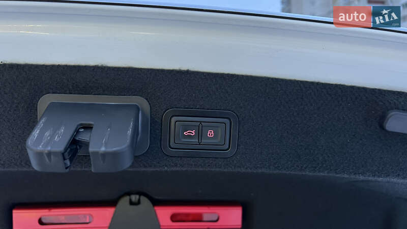 Седан Audi A6 2015 в Львове