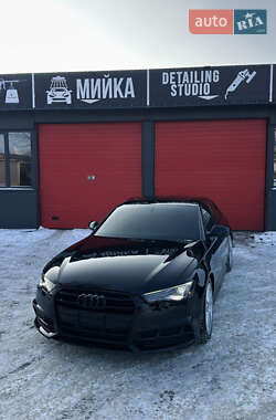 Седан Audi A6 2016 в Чернівцях