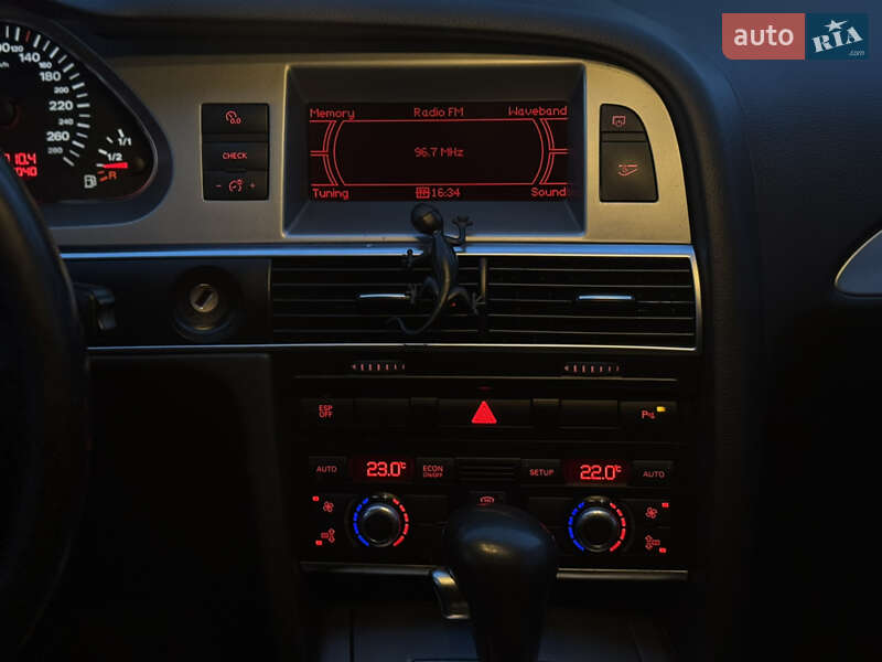 Седан Audi A6 2006 в Сарнах