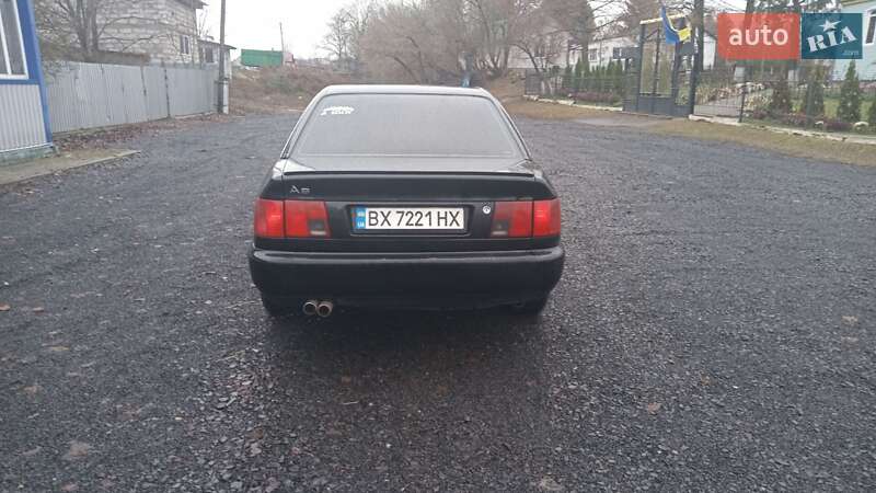 Седан Audi A6 1995 в Горохове