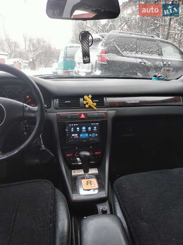 Седан Audi A6 2002 в Коростене