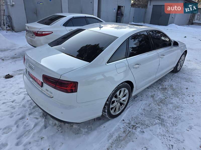 Седан Audi A6 2015 в Киеве