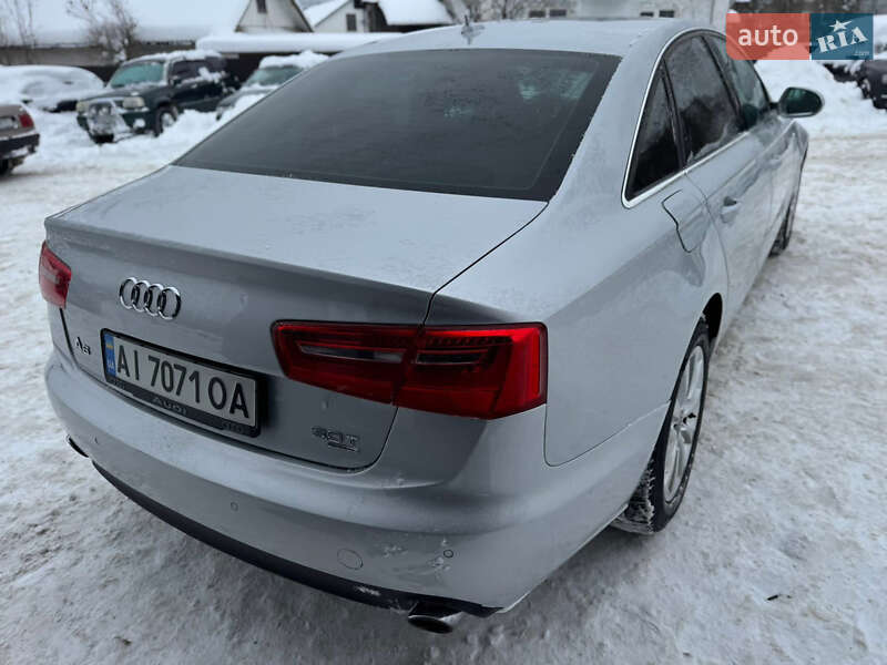 Седан Audi A6 2012 в Кременце