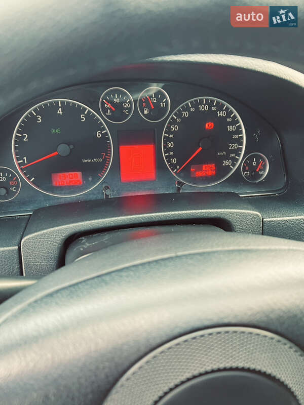 Универсал Audi A6 2000 в Киеве