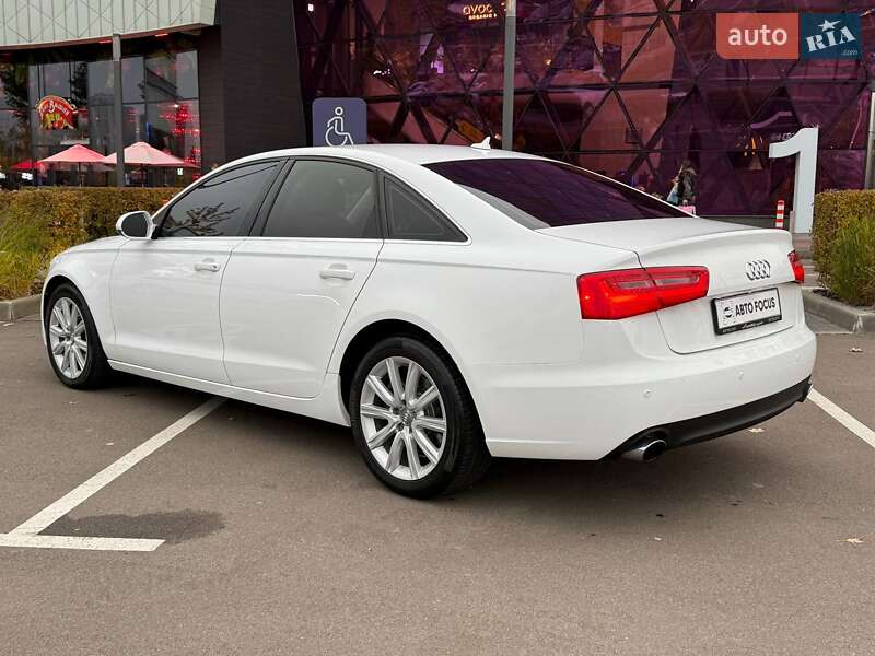 Седан Audi A6 2014 в Киеве