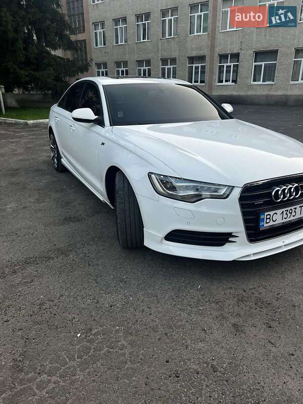 Седан Audi A6 2012 в Золочеві