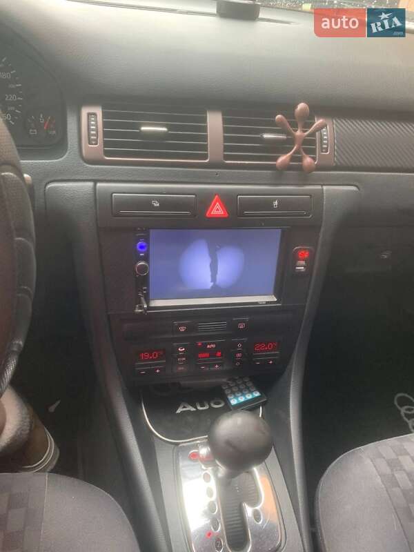 Седан Audi A6 2000 в Березному