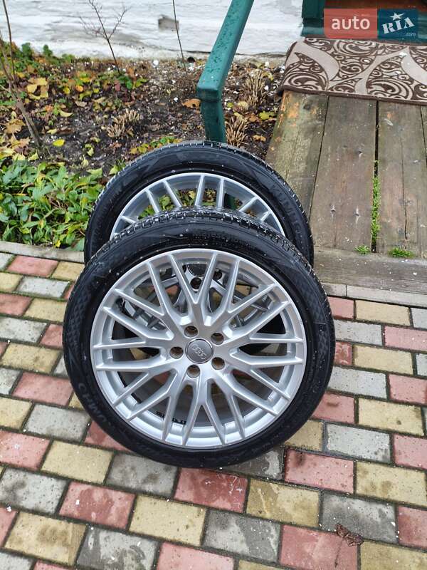 Седан Audi A6 2018 в Карпиловке