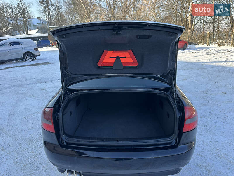 Седан Audi A6 2001 в Черновцах