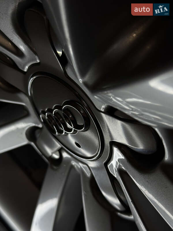 Седан Audi A6 2012 в Одессе