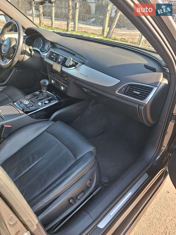 Седан Audi A6 2012 в Измаиле