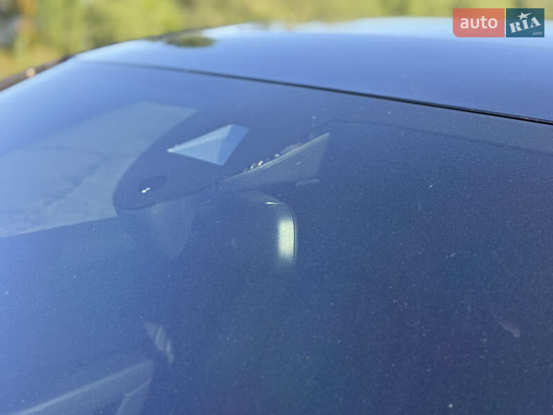 Седан Audi A6 2013 в Каневі