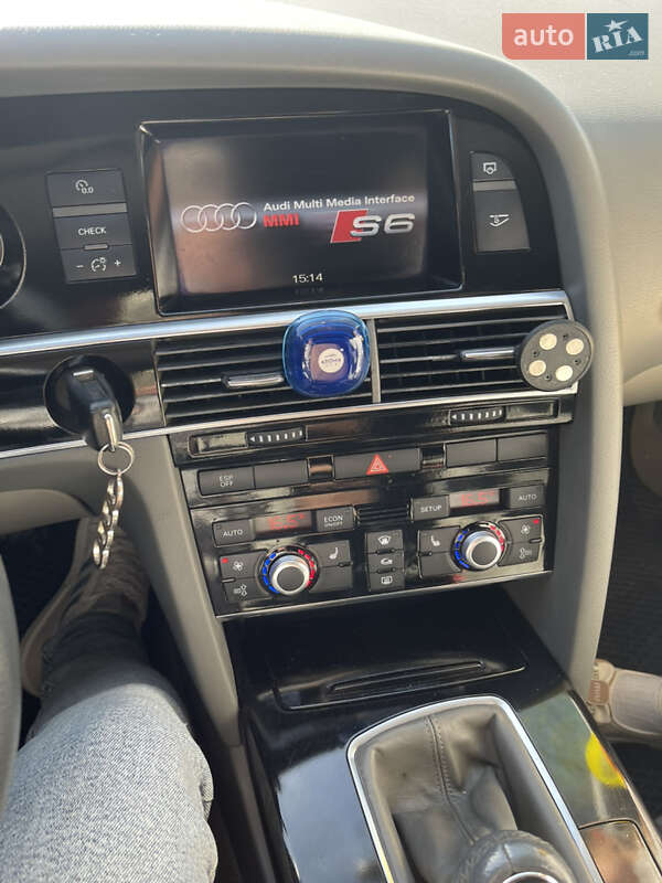 Седан Audi A6 2005 в Самборе