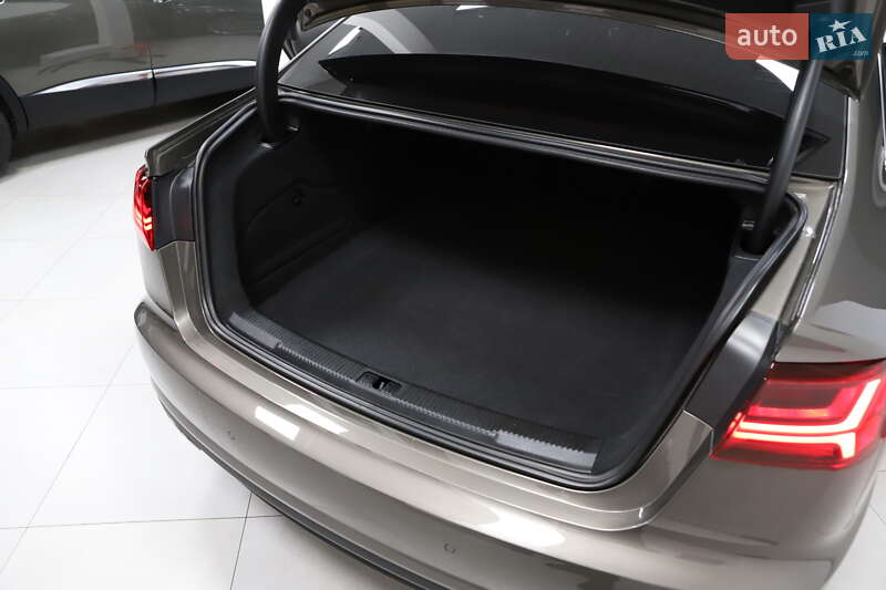 Седан Audi A6 2016 в Дрогобыче фото 55 Седан Audi A6 2016 в Дрогобыче