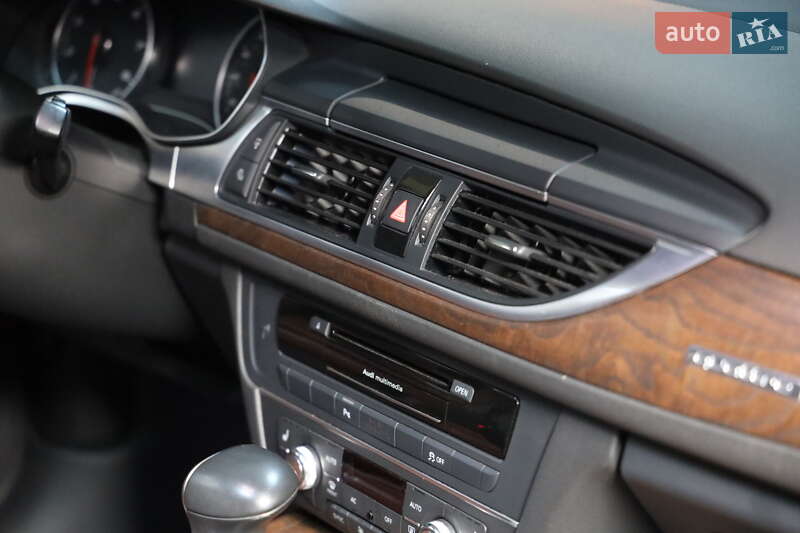 Седан Audi A6 2012 в Луцке