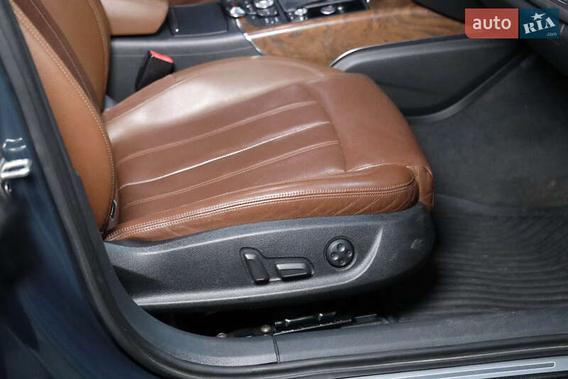 Седан Audi A6 2012 в Луцке