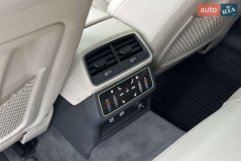 Седан Audi A6 2020 в Киеве