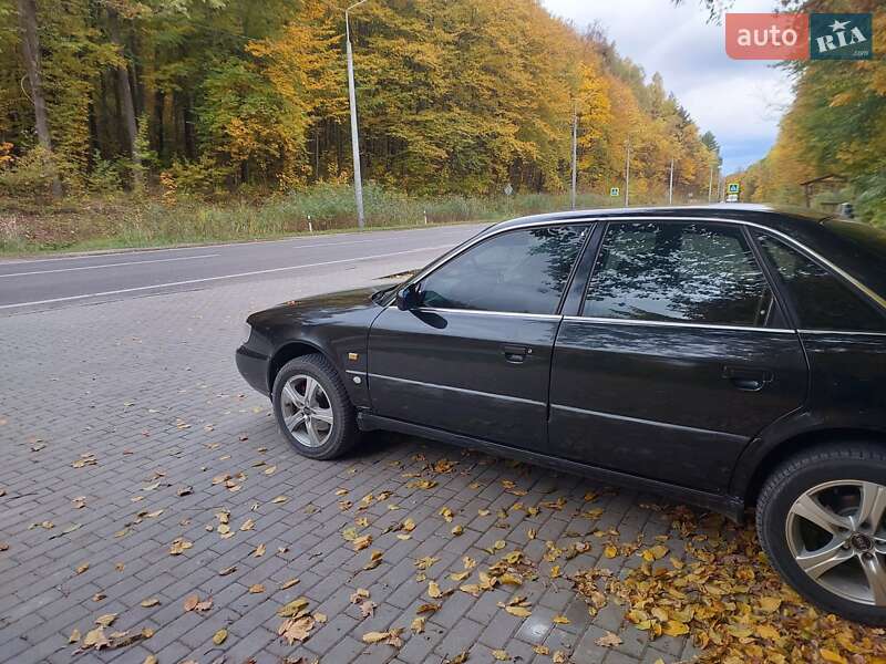 Седан Audi A6 1995 в Кременце