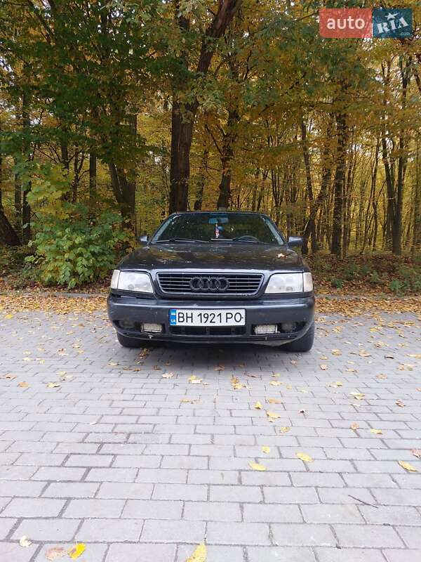 Седан Audi A6 1995 в Кременце