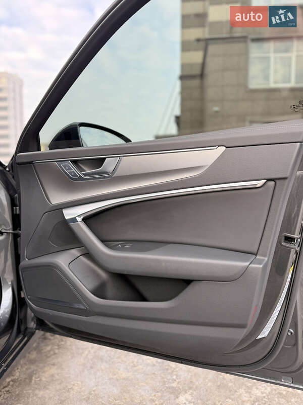 Седан Audi A6 2021 в Киеве