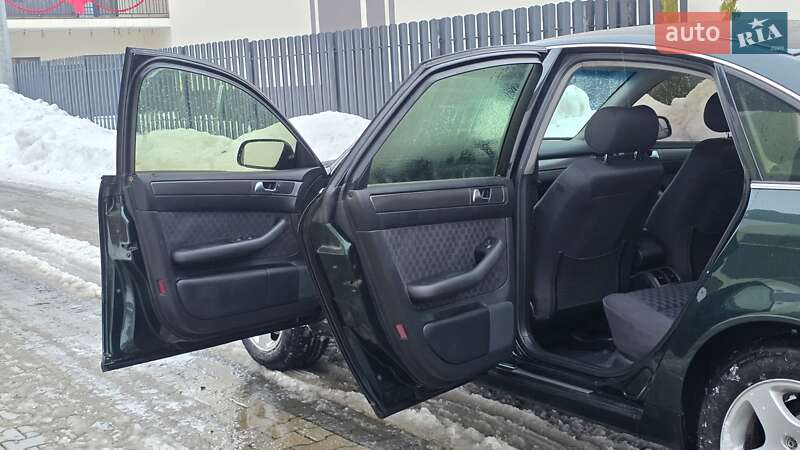 Седан Audi A6 2003 в Луцьку