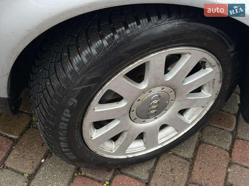 Седан Audi A6 1998 в Тячеві