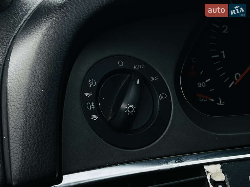 Седан Audi A6 2004 в Харкові