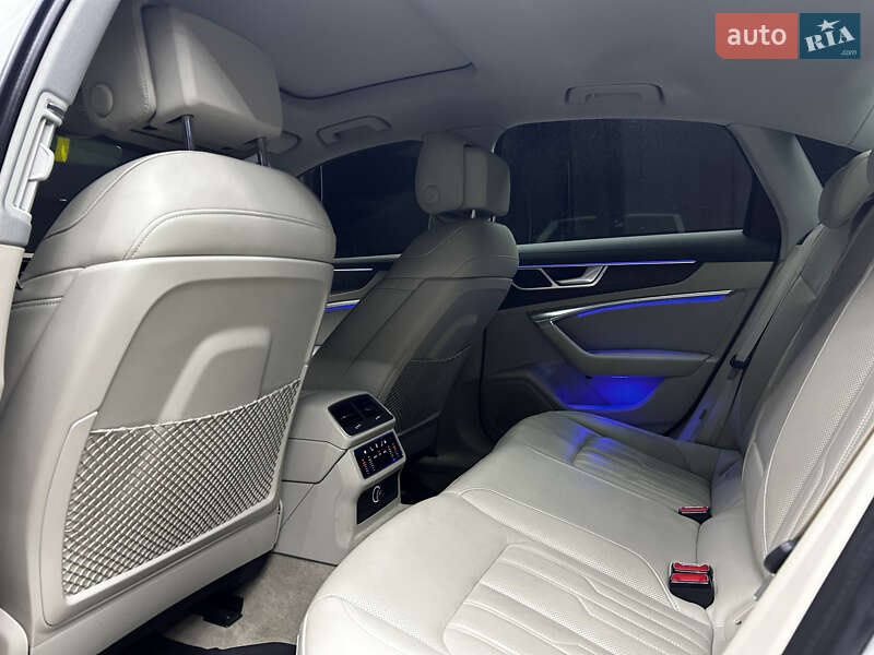Седан Audi A6 2020 в Черновцах
