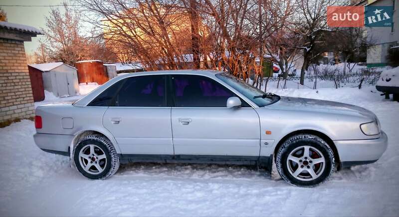 Седан Audi A6 1995 в Броварах