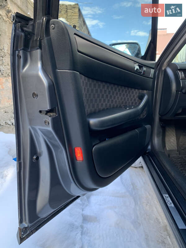 Универсал Audi A6 2001 в Хмельницком