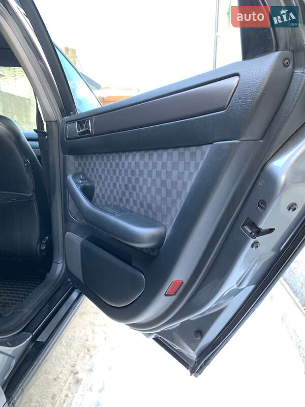 Универсал Audi A6 2001 в Хмельницком