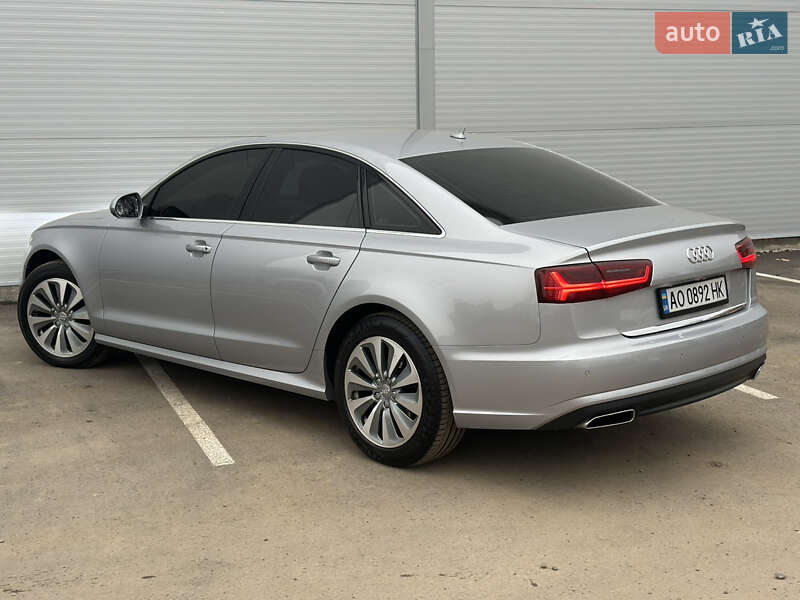 Седан Audi A6 2015 в Ужгороді