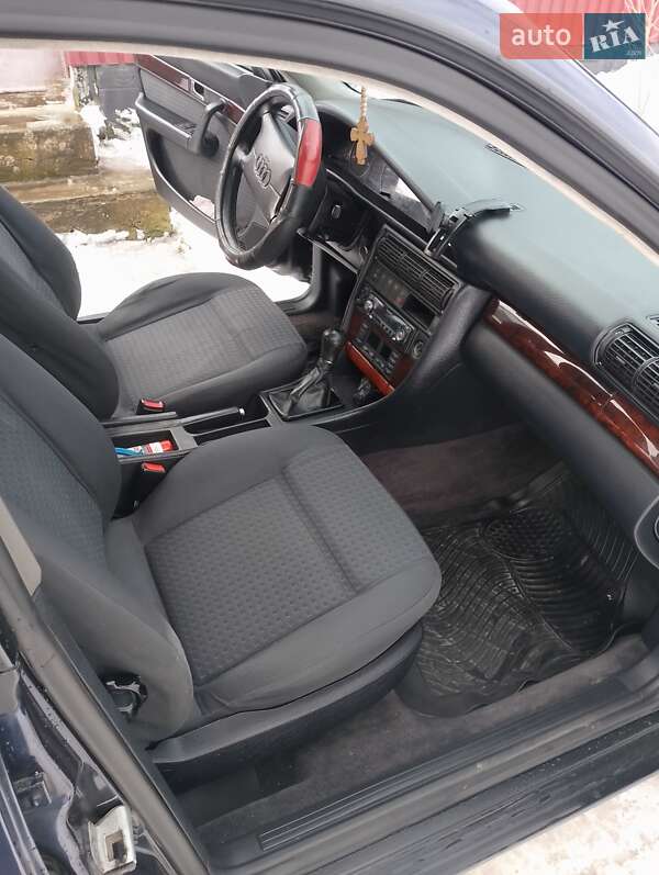 Універсал Audi A6 1996 в Новій Ушиці