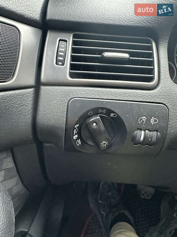 Универсал Audi A6 2003 в Радехове фото 28 Универсал Audi A6 2003 в Радехове